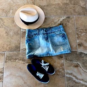 American Eagle jean mini skirt size 6 vintage